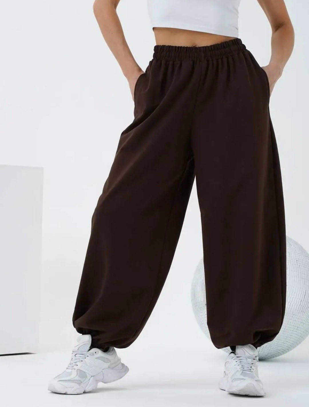 брюки спортивные,брюки спортивные женские,спортивные штаны джоггеры широкие,широкие спортивные штаны женские черные,спортивные штаны широкие