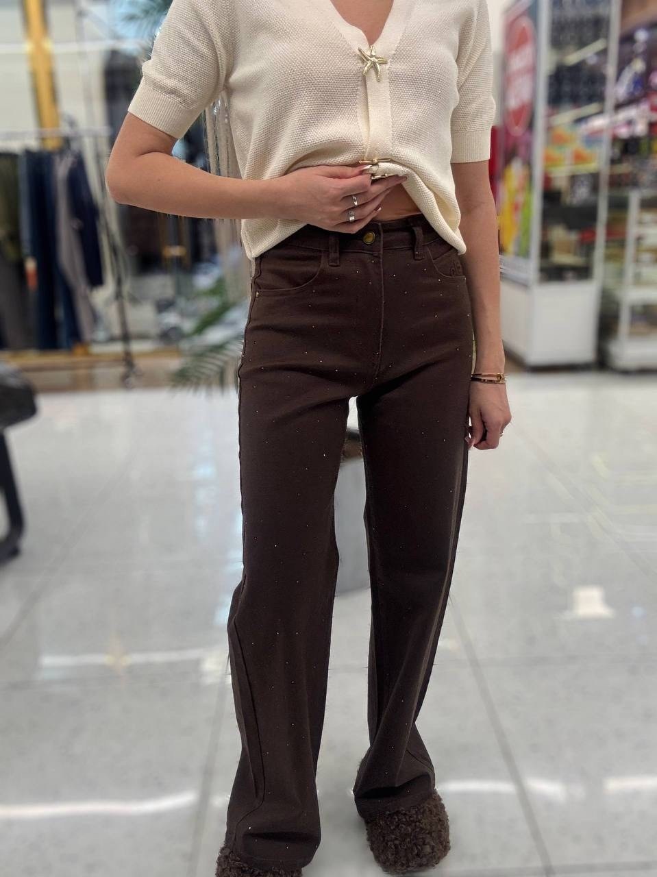 коричневые джинсы,коричневые джинсы женские широкие,женские джинсы коричневые джинсовые расклешенные брюки,коричневые джинсы женские,джинсы прямые с высокой посадкой нина