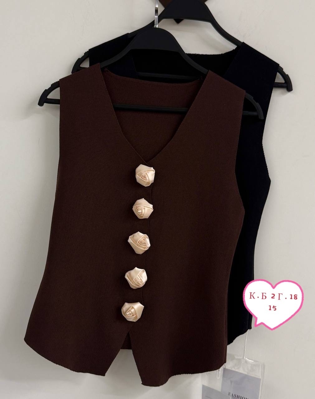 женский жилет,жилетка женская,жилет классический,жилет на пуговицах,жилет
