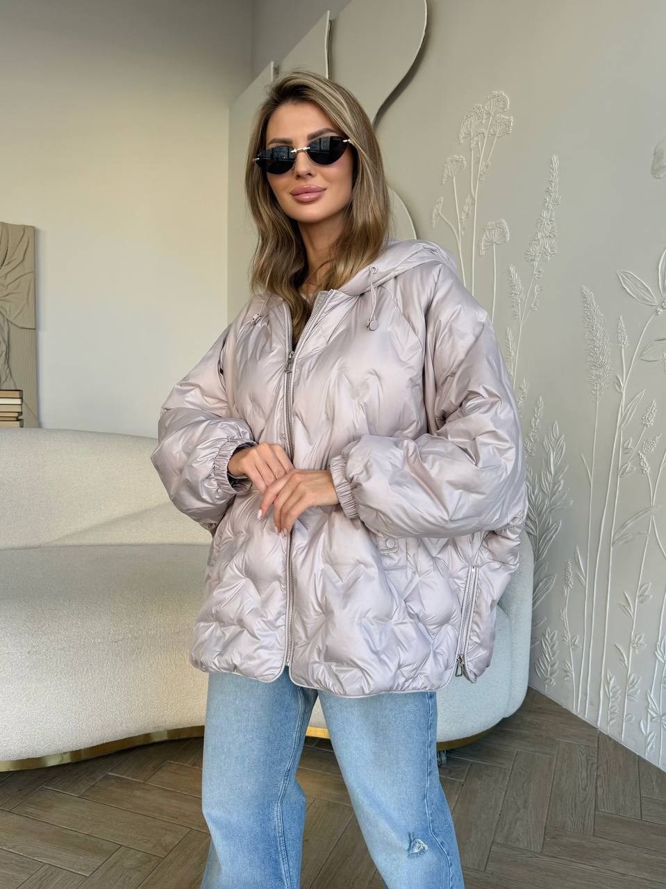 куртка стеганая оверсайз с капюшоном okxana utova brand,куртка стеганая оверсайз с капюшоном okxana utova brand 280179549,куртка оверсайз с капюшоном осенняя okxana utova brand,куртка оверсайз,демисез