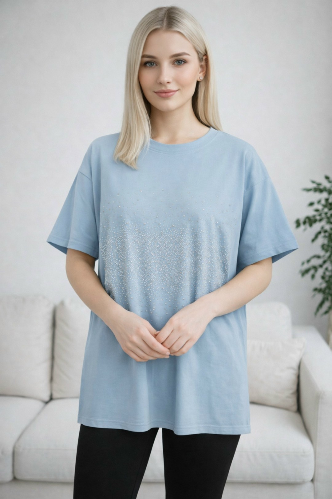 футболка оверсайз варенка со стразами серая варенка micca,футболки женская,футболка оверсайз со стразами варенка нарядная shmottop цвет серый,футболка оверсайз со стразами варенка,футболка варенка со