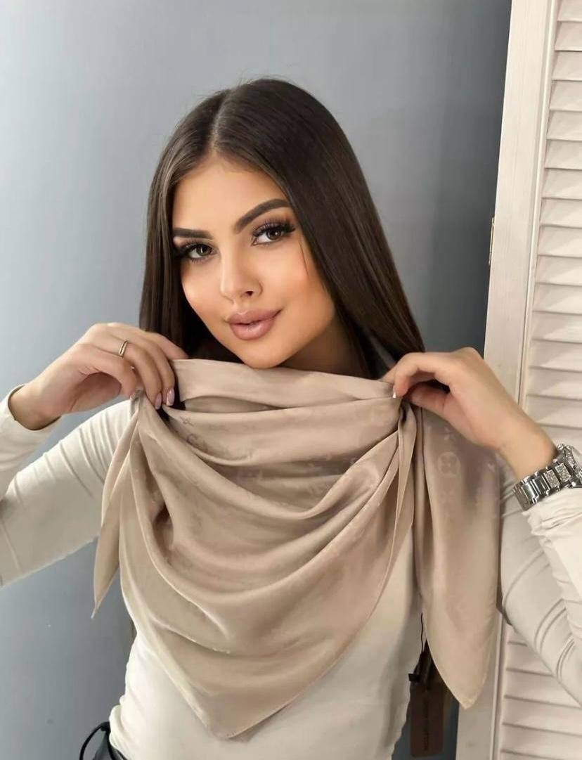 платки шелковый на голову и шею,шелковый однотонный платок,платки и шарфы,платки женские,платки шелковые брендовые на голове