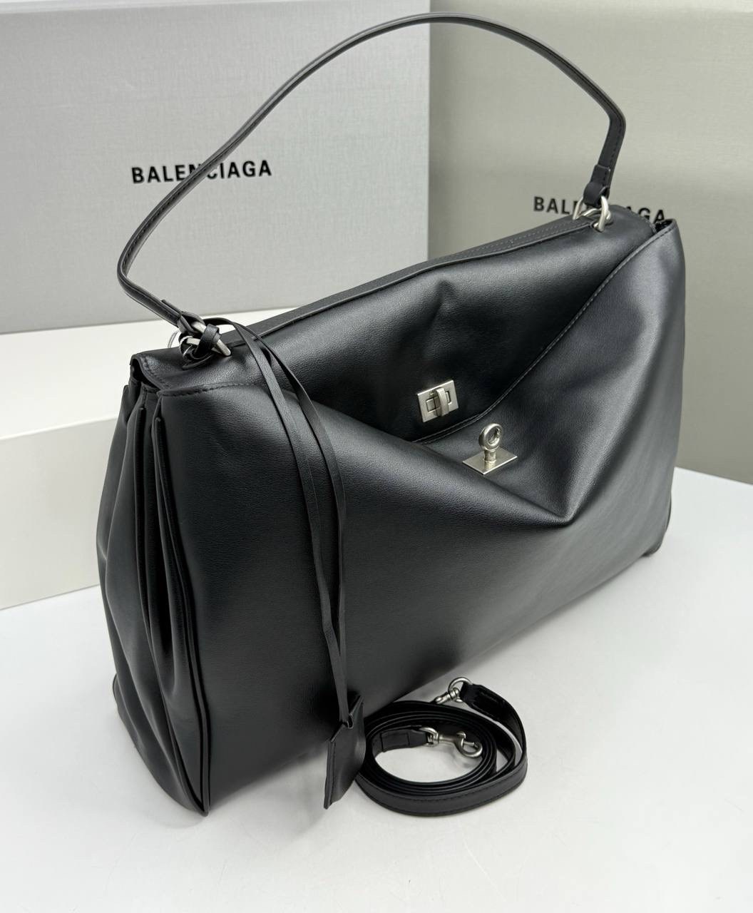 сумка balenciaga женская,сумка balenciaga,сумка balenciaga натуральная кожа 35-24 см,сумка balenciaga rodeo,сумка женская balenciaga rodeo