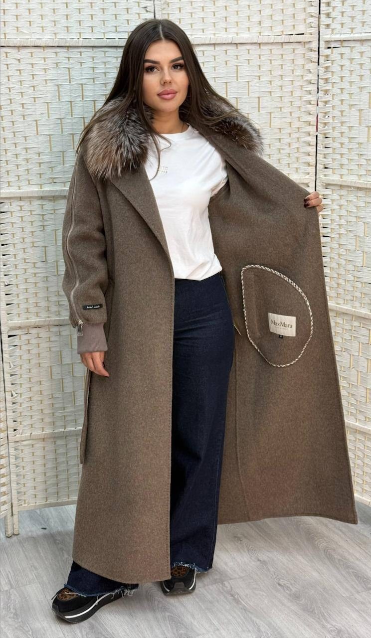 классическое женское кашемировое зимнее пальто с мехом,пальто женское утеплённое с мехом abrigo collection,кашемировое зимнее пальто с мехом,зимнее пальто с меховым воротником,пальто с мехом