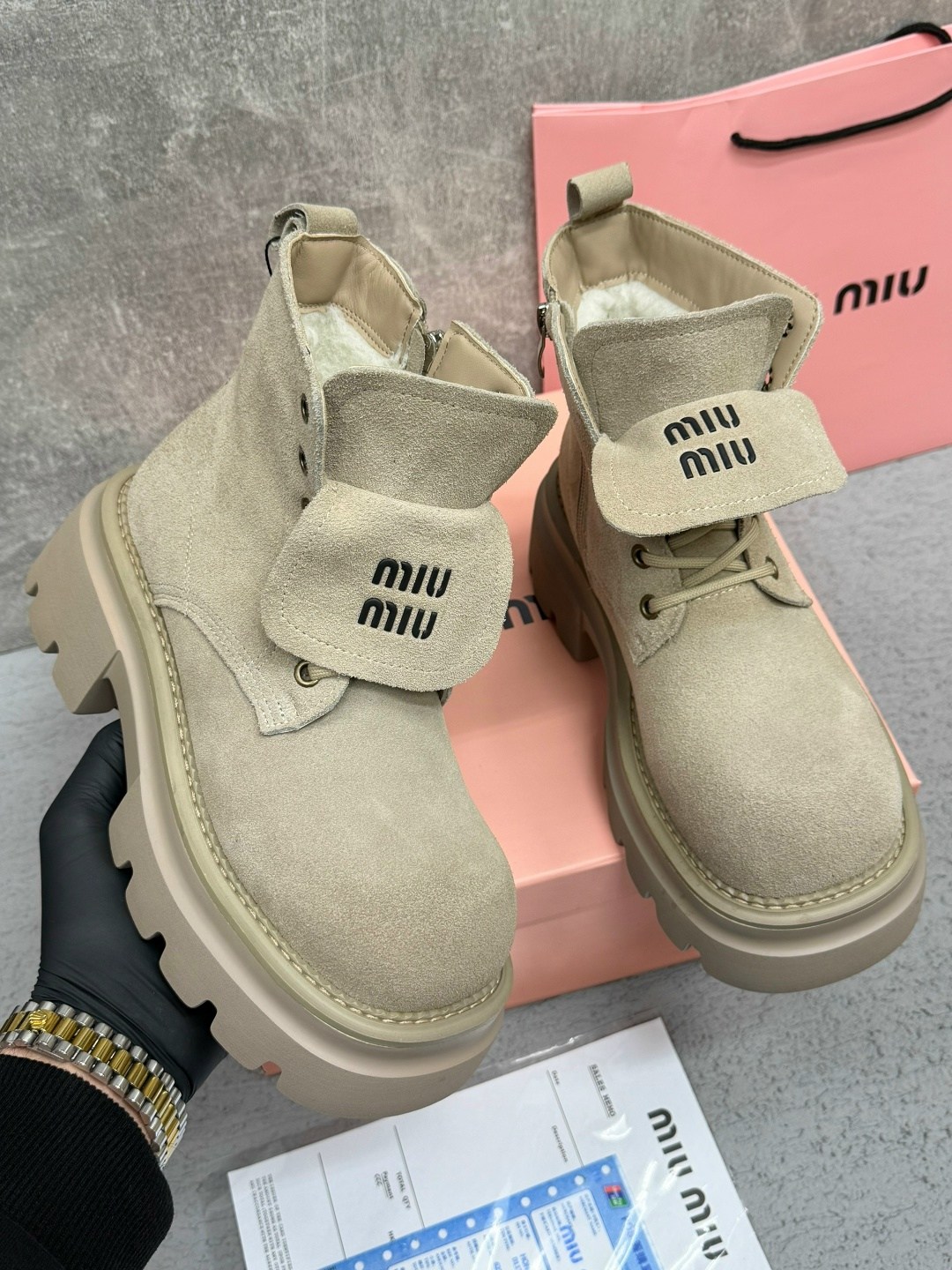 ,ботинки замшевые miu miu,ботинки miu miu,ботинки,ботинки миу миу женские зимние