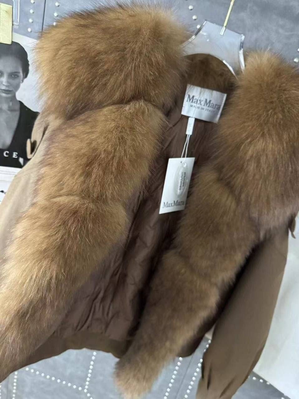 женский пуховик на утином пуху с большим воротником из меха енота,пуховик с натуральным мехом женский,куртка с мехом,женский пуховик с большим воротником на утином пуху с натуральным лисьим мехом,пухо