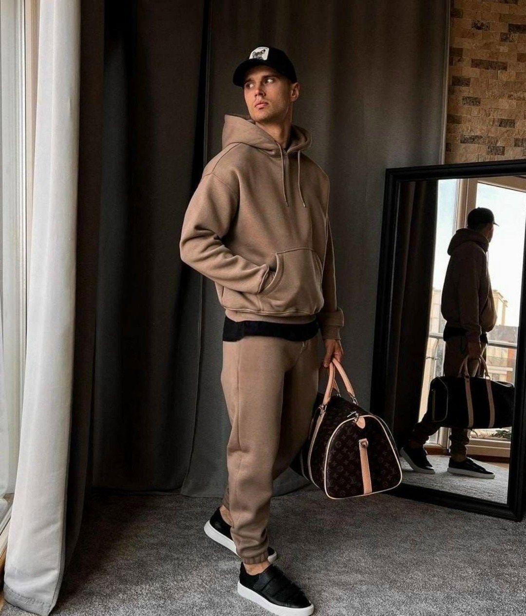 спортивные костюмы мужские,спортивный костюм мужской на флисе,спортивные костюмы для мужчин,двусторонние спортивные мужские костюмы на флисе,костюм спортивный мужской утепленный