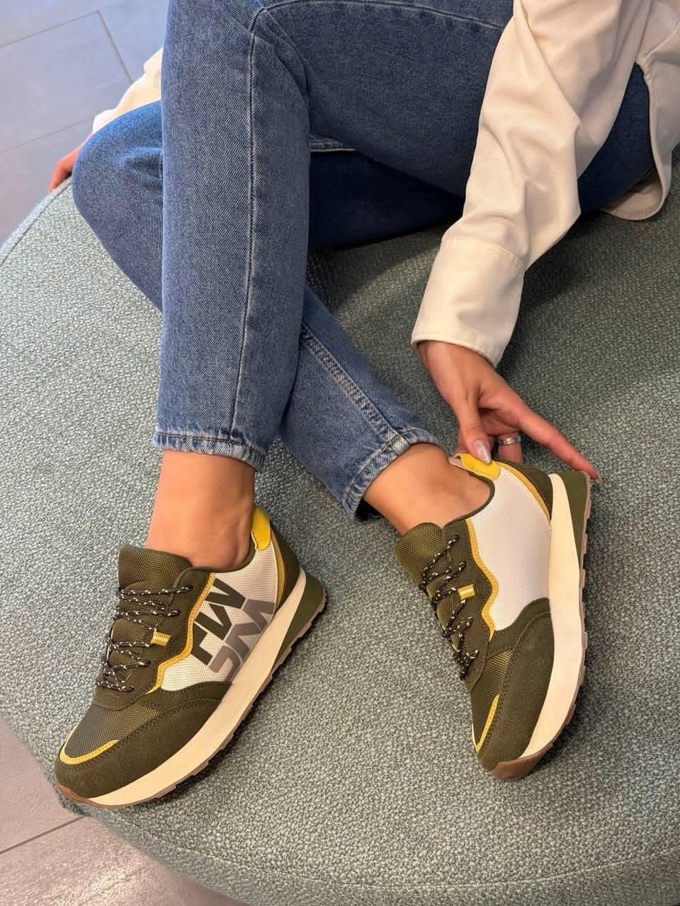 ,женские кроссовки,кроссовка,повседневные кроссовки,женская