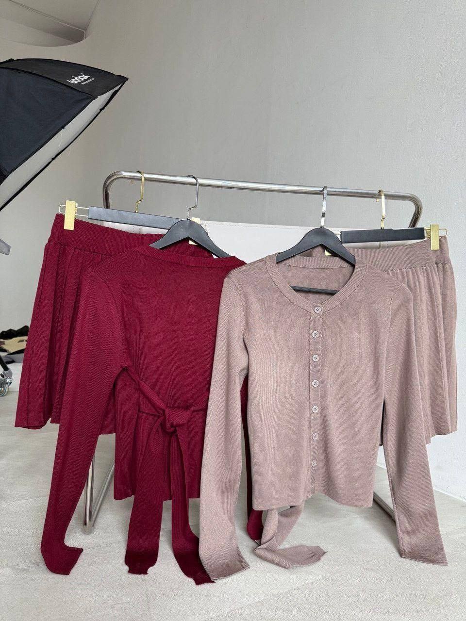 платье лапша трикотажное расклешенное primodonna цвет бордовый,костюм с юбкой,костюм женский с юбкой,платье бордовое,модное платье