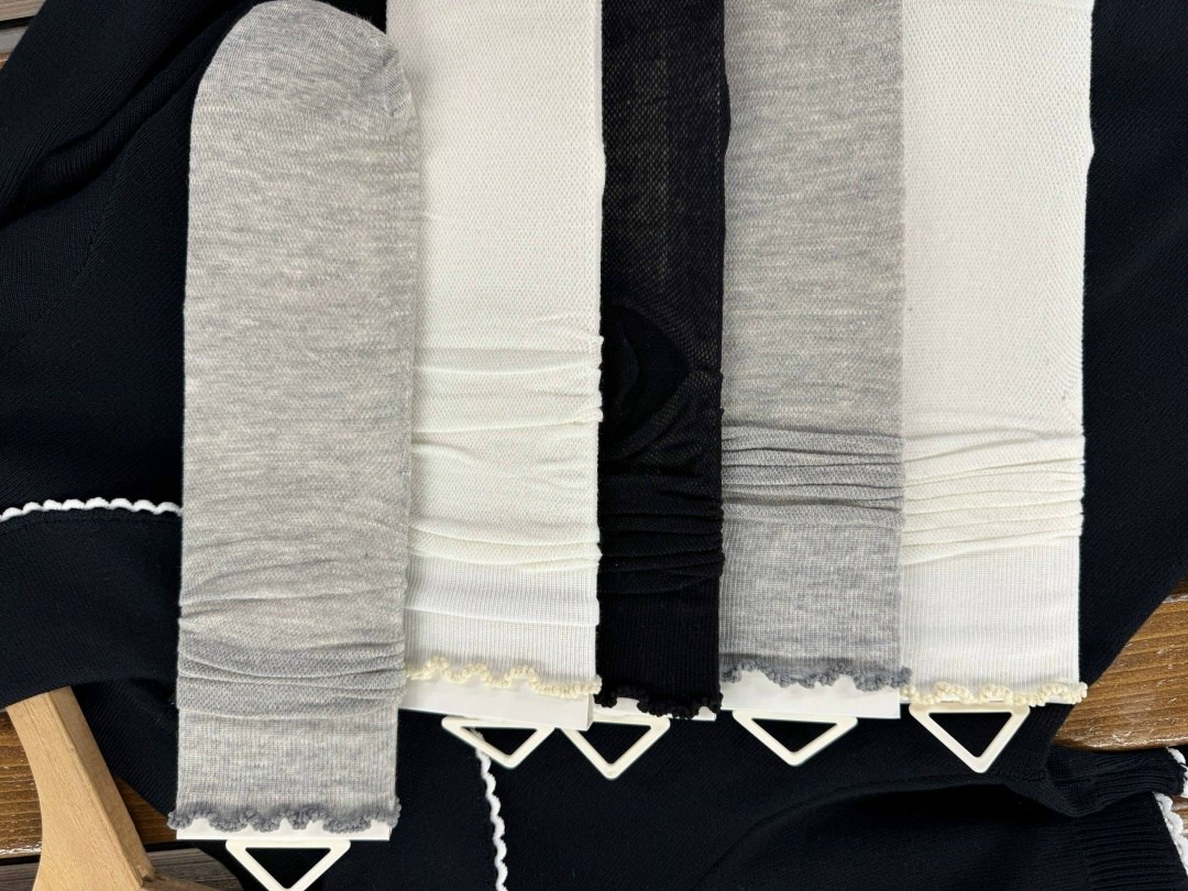 манжеты и подвязы трикотажные,подвяз трикотажный,подвяз трикотажный полиэстер,вязаные чулки,носки с оборками