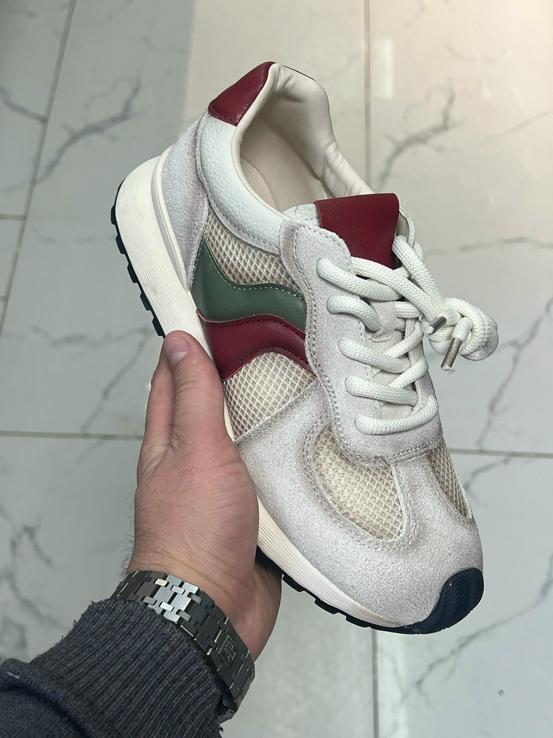 ,кроссовки женскиe,модные кроссовки,кроссовки бежевые,удобные кроссовки