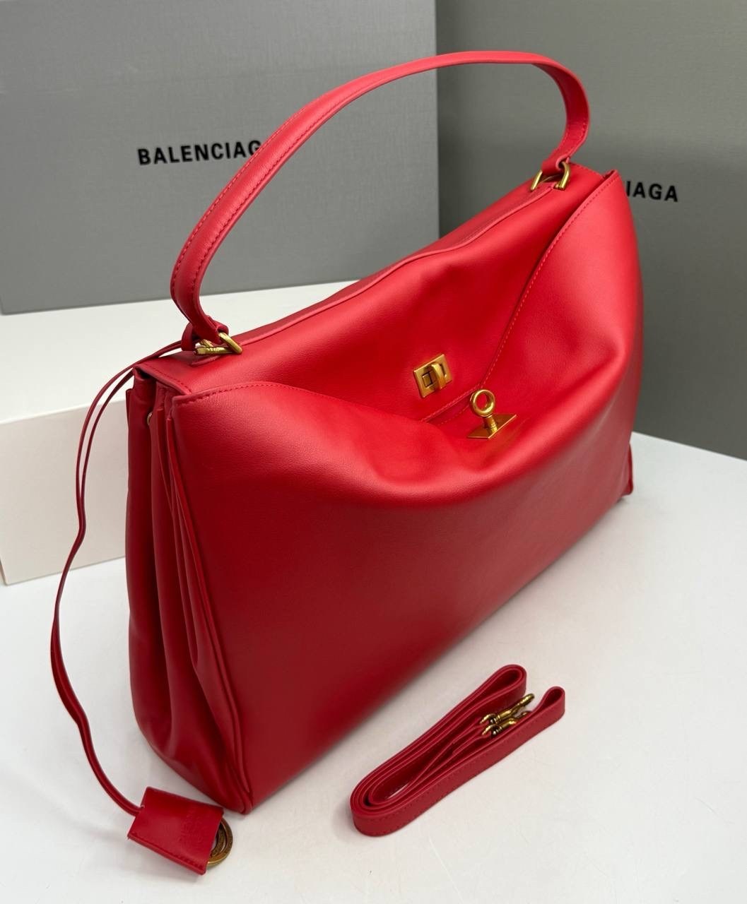 сумка balenciaga женская,сумка balenciaga,сумка balenciaga натуральная кожа 35-24 см,сумка balenciaga rodeo,сумка женская balenciaga rodeo