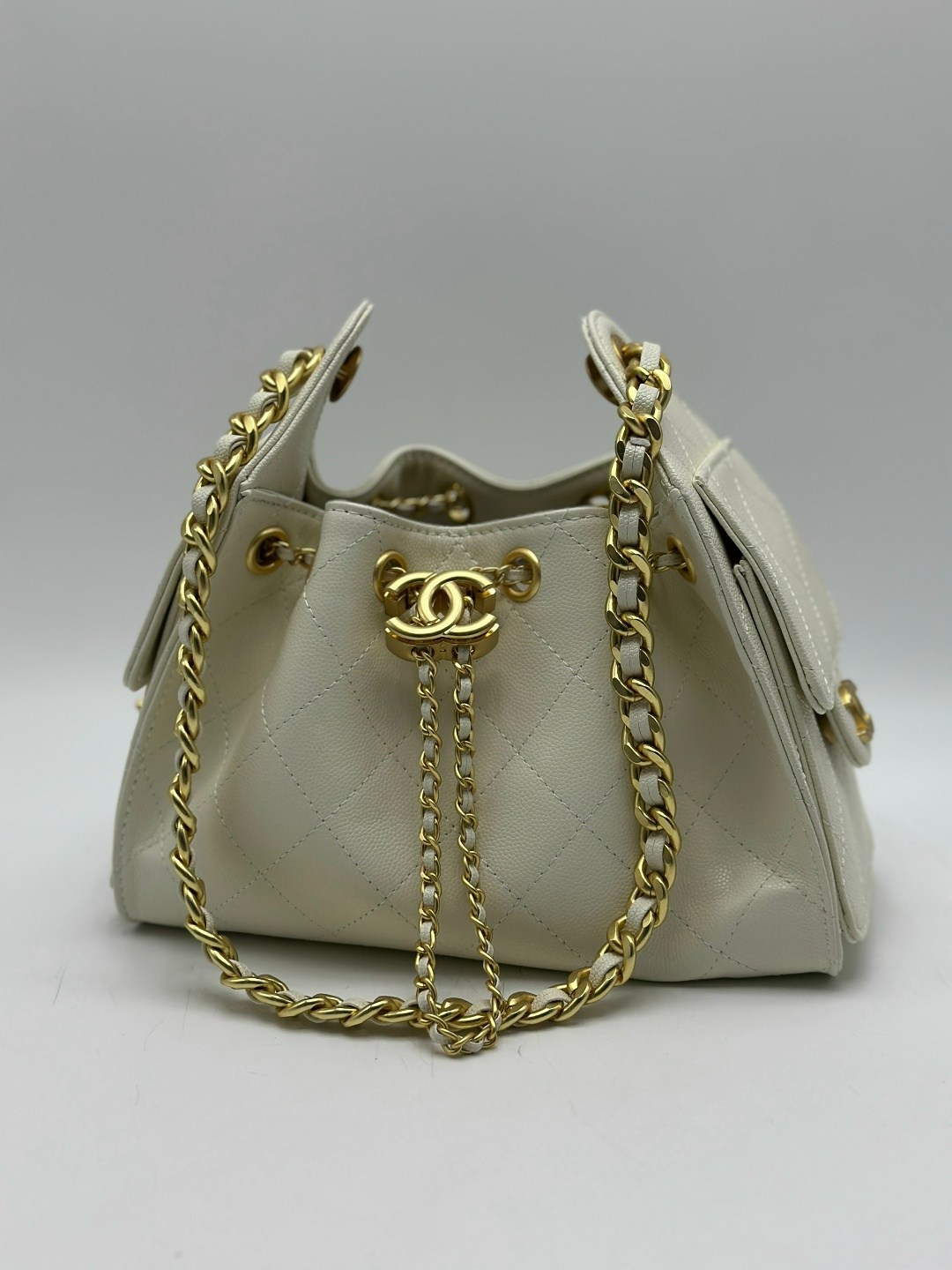 женская сумка chanel,сумка chanel,сумка шанель,chanel белая кожаная сумка тоут 25 для женщин,сумка женская chanel кожаная люкс