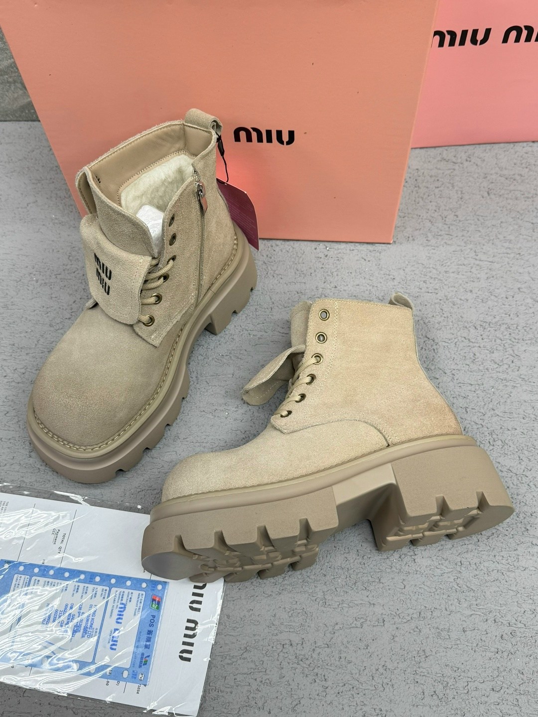 ,ботинки замшевые miu miu,ботинки miu miu,ботинки,ботинки миу миу женские зимние