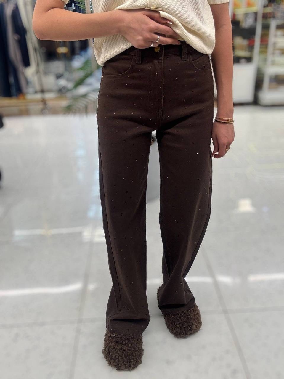 коричневые джинсы,коричневые джинсы женские широкие,женские джинсы коричневые джинсовые расклешенные брюки,коричневые джинсы женские,джинсы прямые с высокой посадкой нина