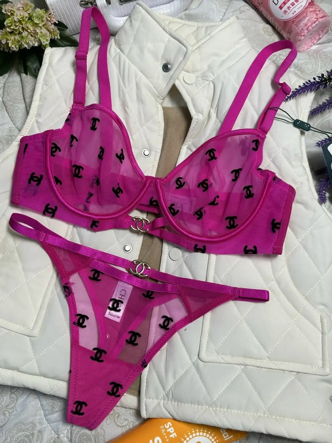 комплект женского нижнего белья,нижнего белья комплект,нижне бельё женское,нижнее белье женское shanel комплект,комплект сексуального нижнего белья