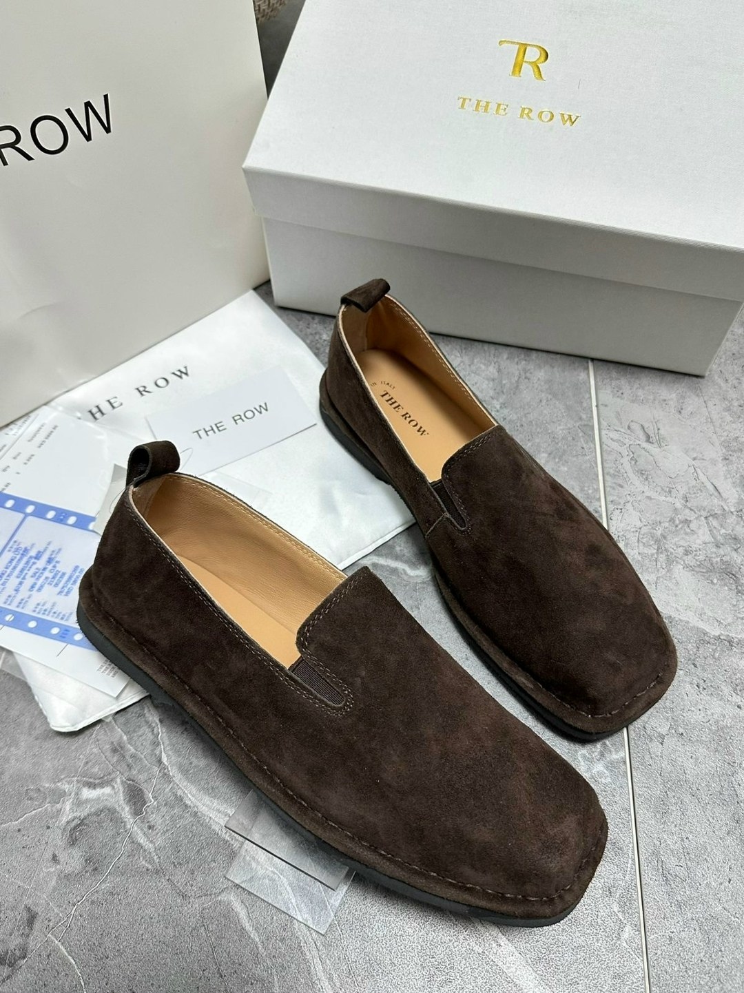 замшевые лоферы,,замшевые лоферы alessio коричневый khaite,лоферы the row,лоферы loro piana