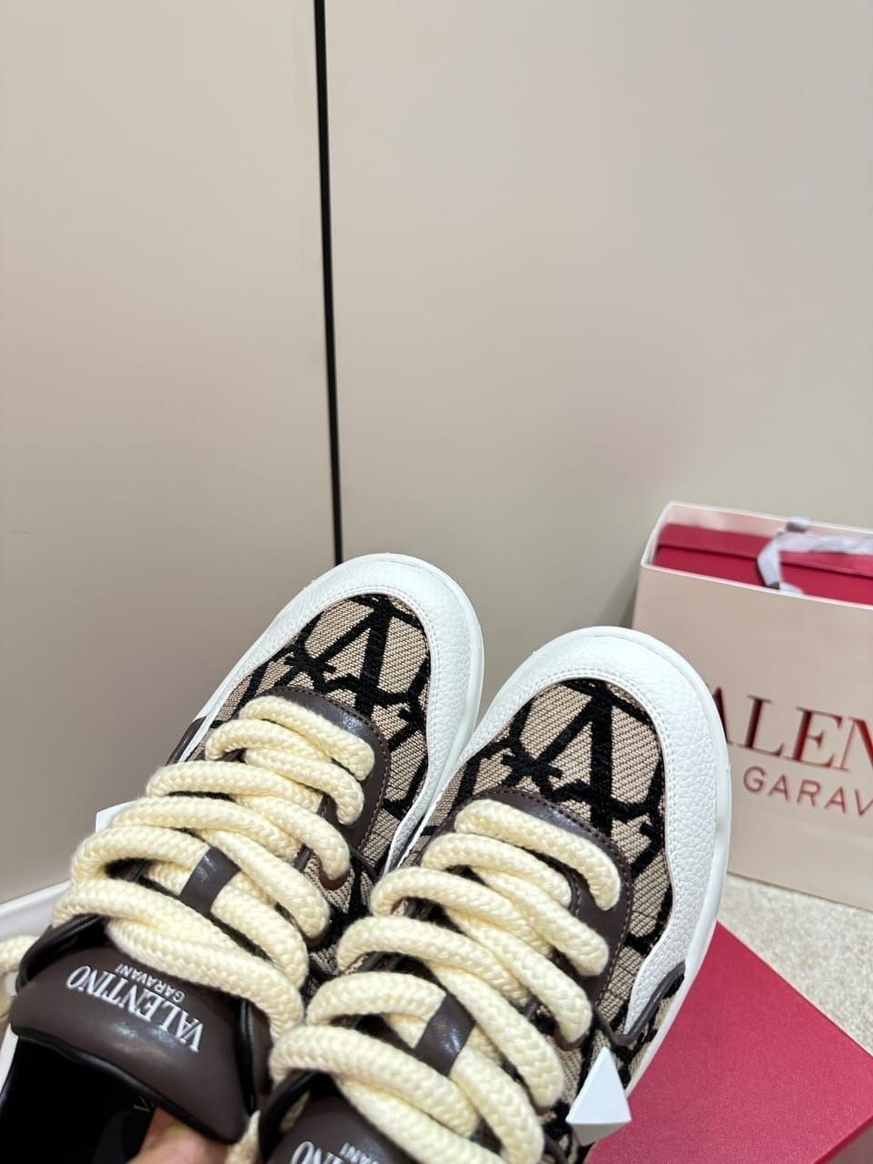 кроссовки женские valentino,valentino кроссовки,кеды valentino,,valentino кеды женские