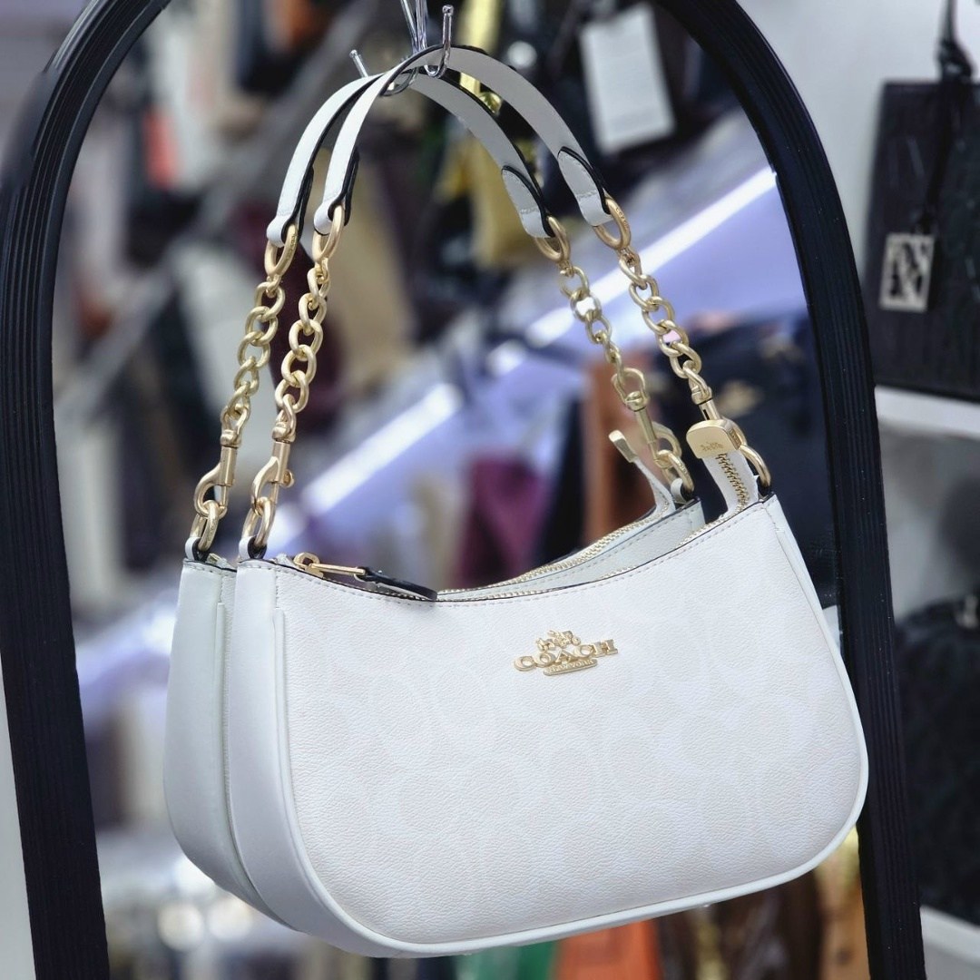 женская сумка coach,сумка coach,брендовая сумка через плечо coach,сумка через плечо coach,coach сумка на плечо