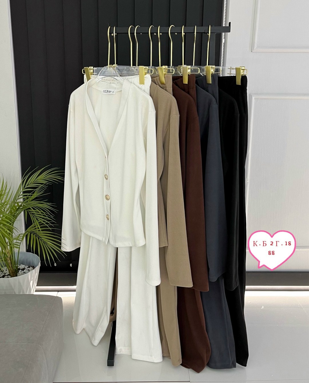 костюм белый брючный,стильные костюмы,костюм женский,костюм с брюками,повседневный костюм