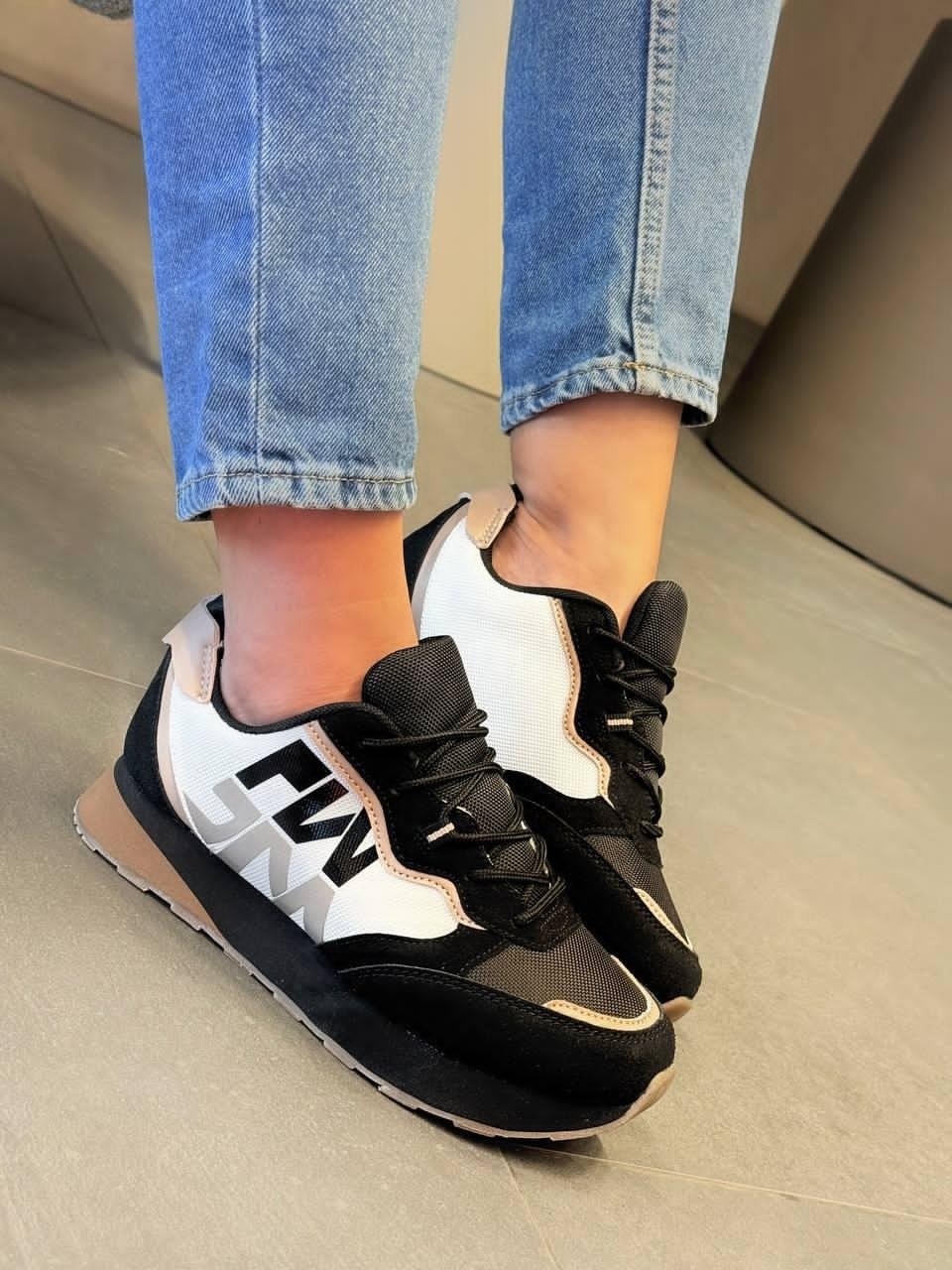 ,женские кроссовки,кроссовка,повседневные кроссовки,женская