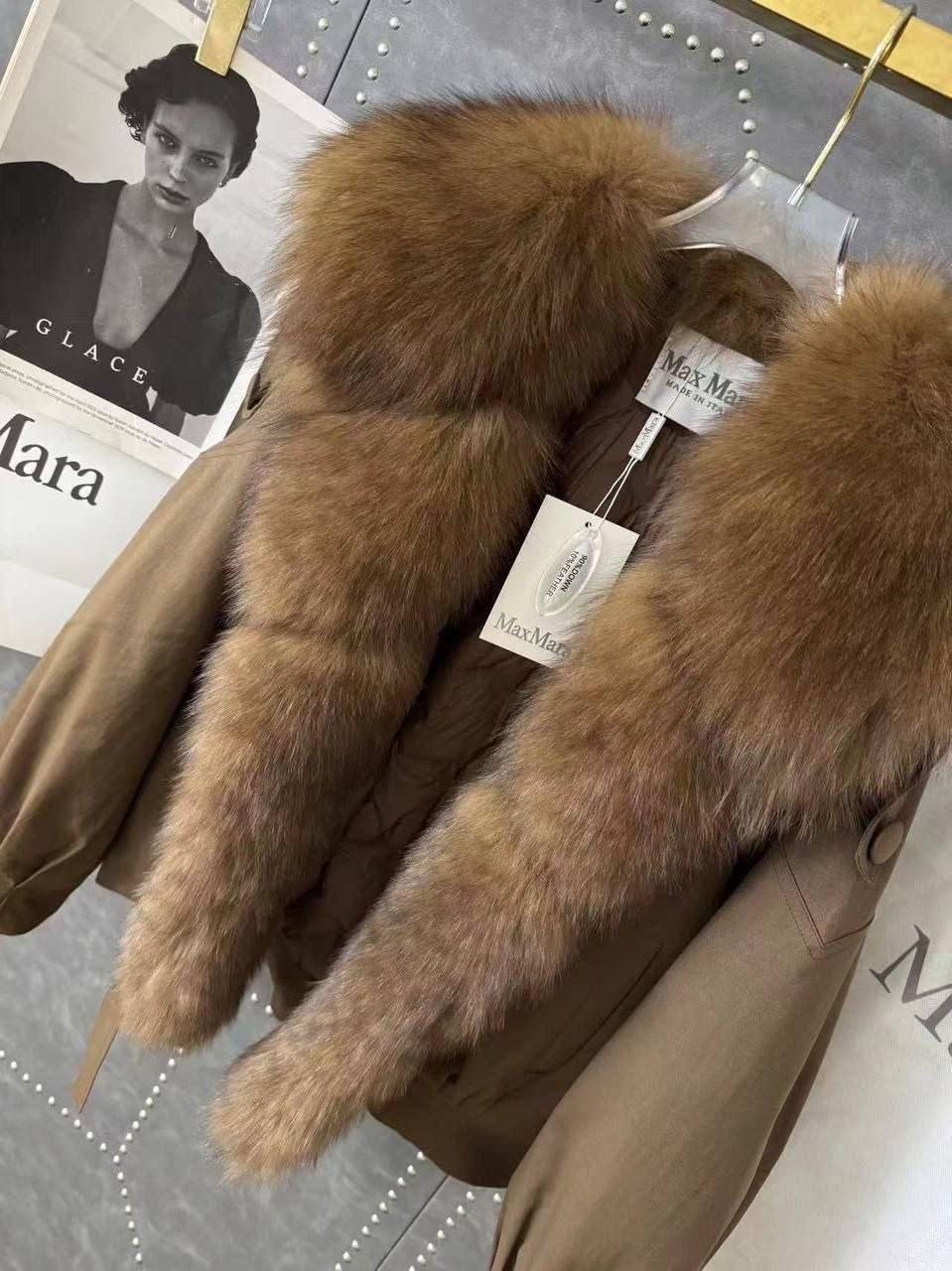 женский пуховик на утином пуху с большим воротником из меха енота,пуховик с натуральным мехом женский,куртка с мехом,женский пуховик с большим воротником на утином пуху с натуральным лисьим мехом,пухо