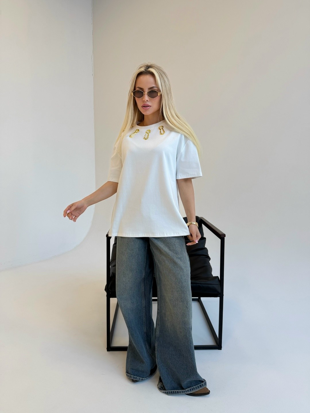 женская футболка,футболка оверсайз со стразам,женская футболка оверсайз,футболки оверсайз,футболки базовая