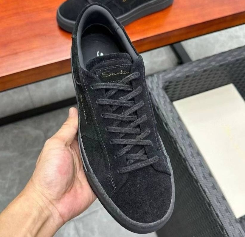 ,замшевые кроссовки,замшевые кроссовки мужские,кроссовки адидас черные замшевые,замшевые кеды santoni