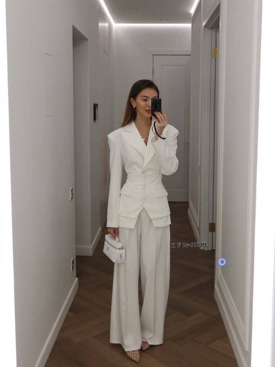 брючный костюм,брючный костюм женский,костюм женский деловой,костюм женский,классический женский брючной костюм