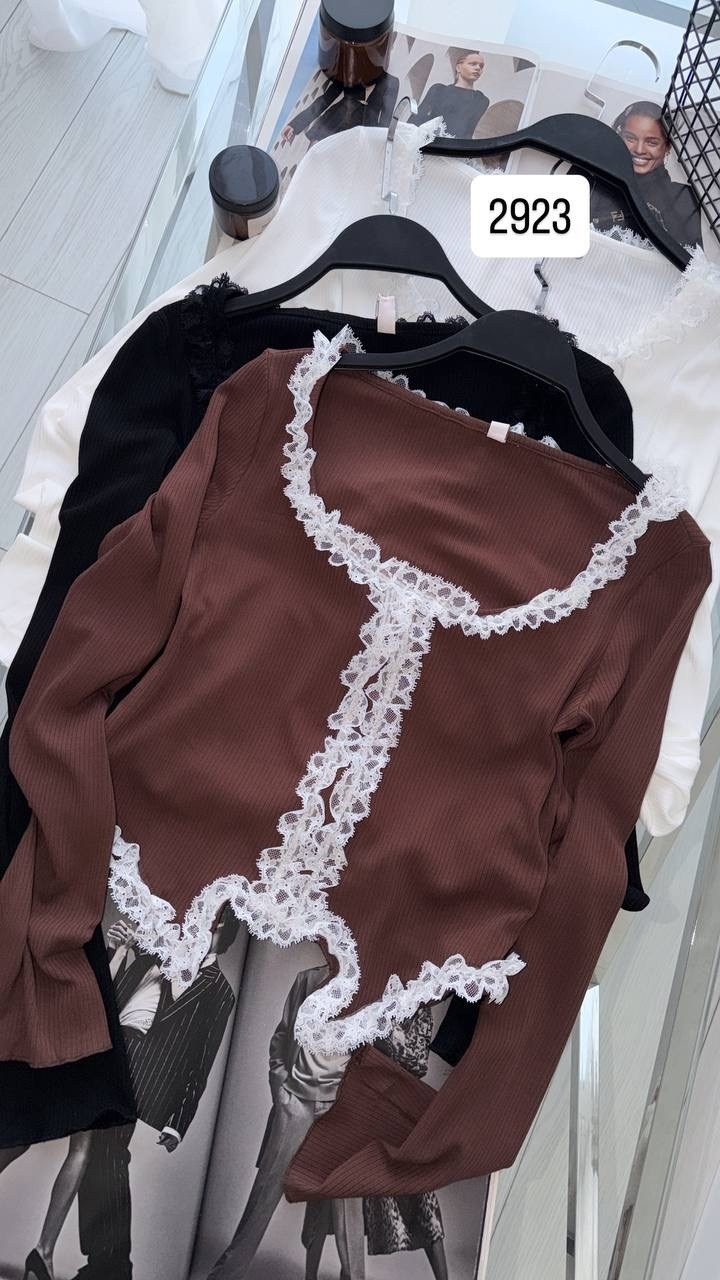 кофта с кружевом,женская кофта,кофточка кружевная,кофта с кружевной окантовкой,трикотажная кофта с кружевом