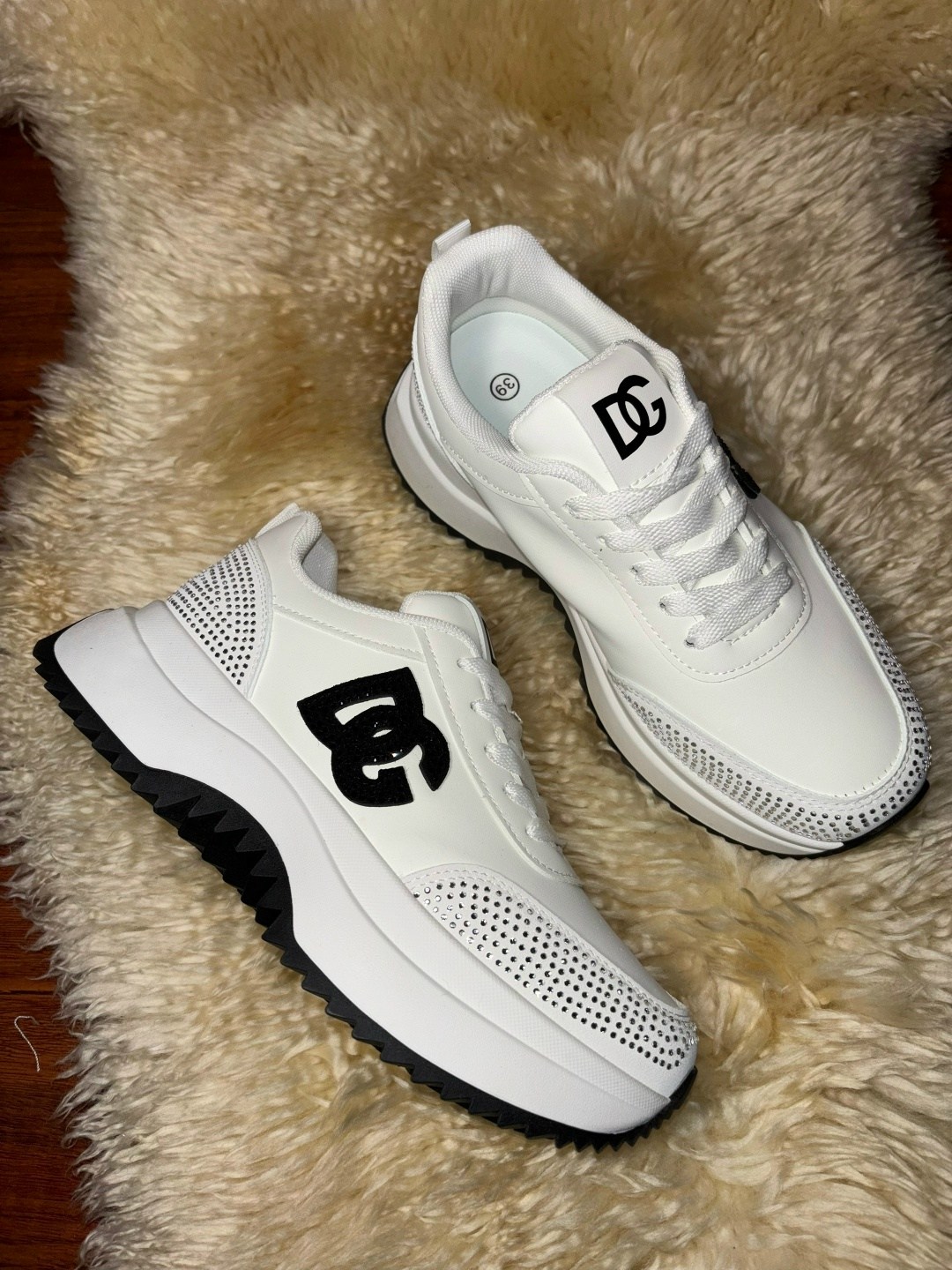 ,женские кроссовки,белые кроссовки,кроссовки женские dolce gabbana,кроссовки женские белый