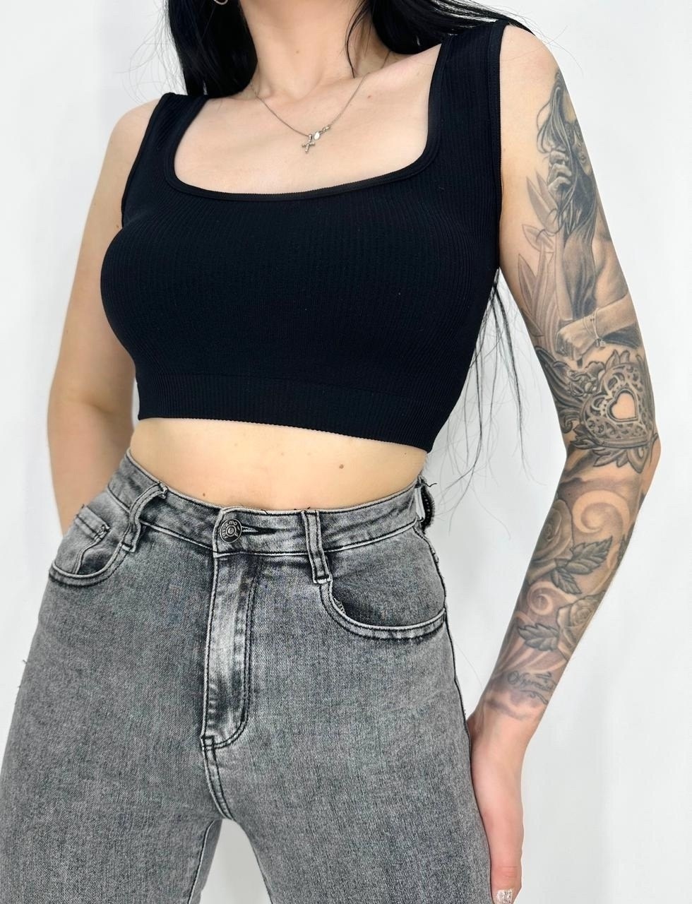 женские джинсы,джинсы женские серые,джинсы мом,джинсы модные,джинсы джинсы