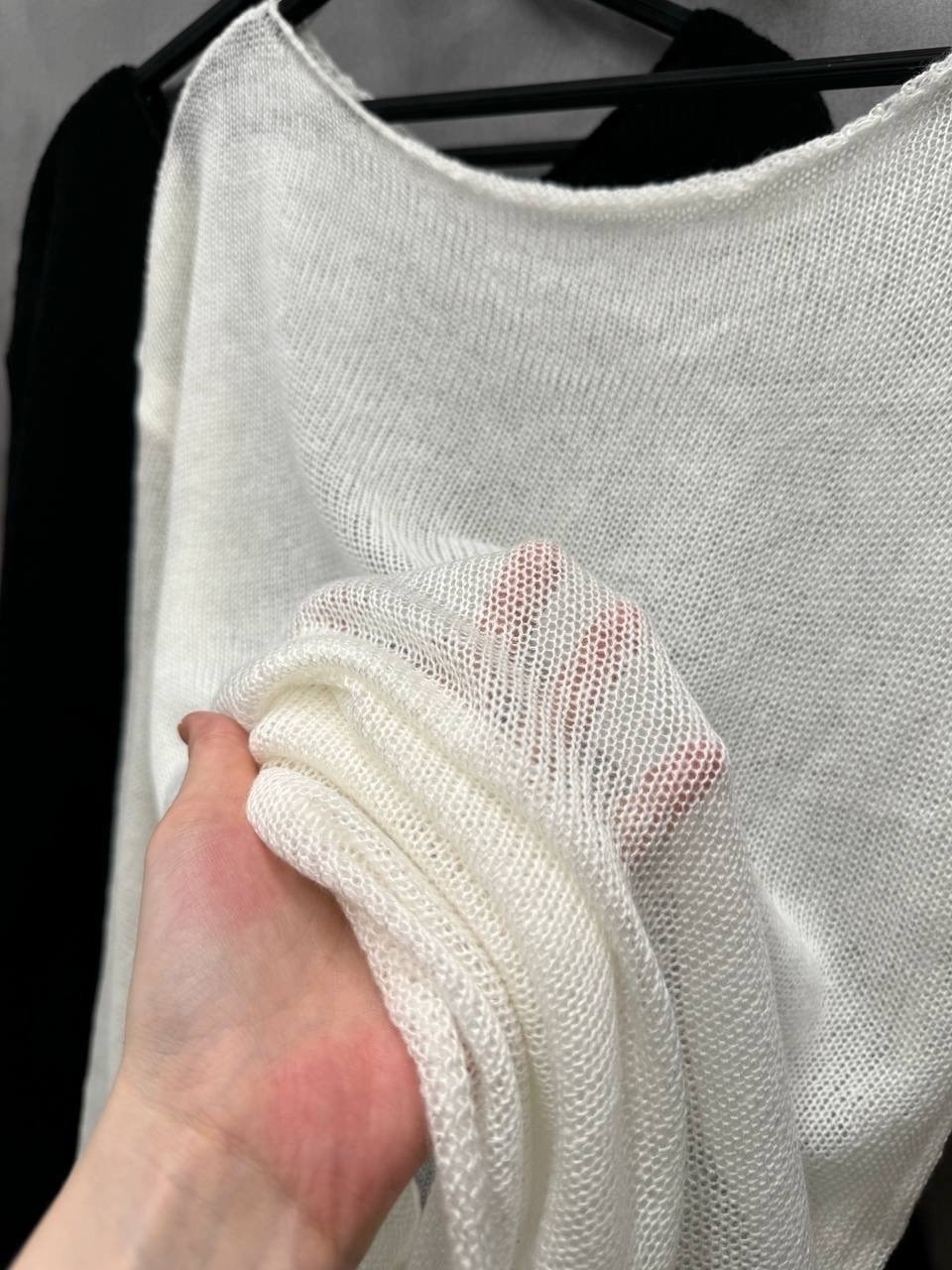 свитер паутинка,свитер тонкий паутинка оверсайз,свитер паутинка ellevibe,женский свитер с вырезами,свитер паутинка ellevibe 496870052