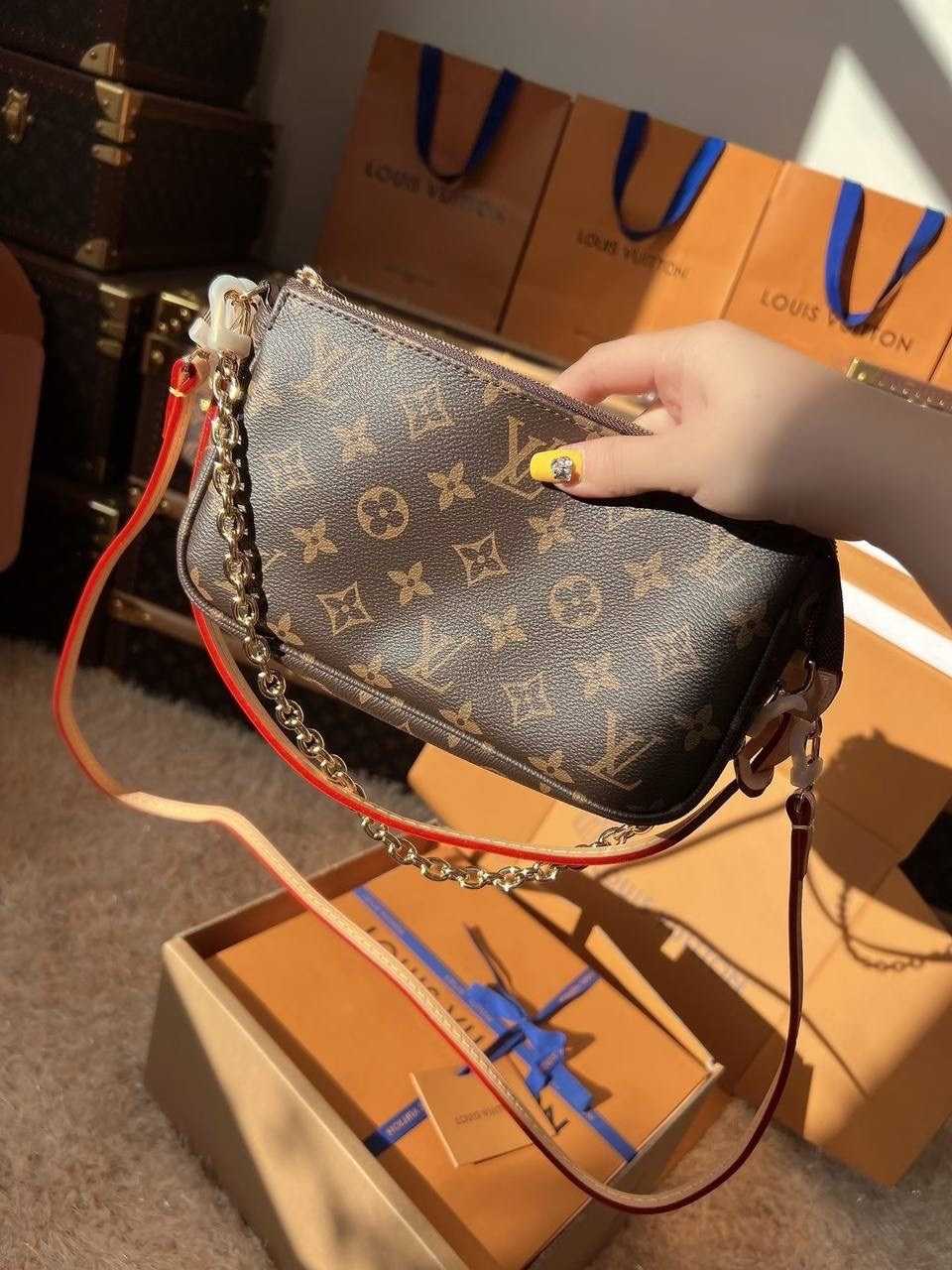 сумка на плечо louis vuitton,louis vuitton сумки,модная женская сумка,сумка женская louis vuitton,женская большая сумка с принтом louis vuitton