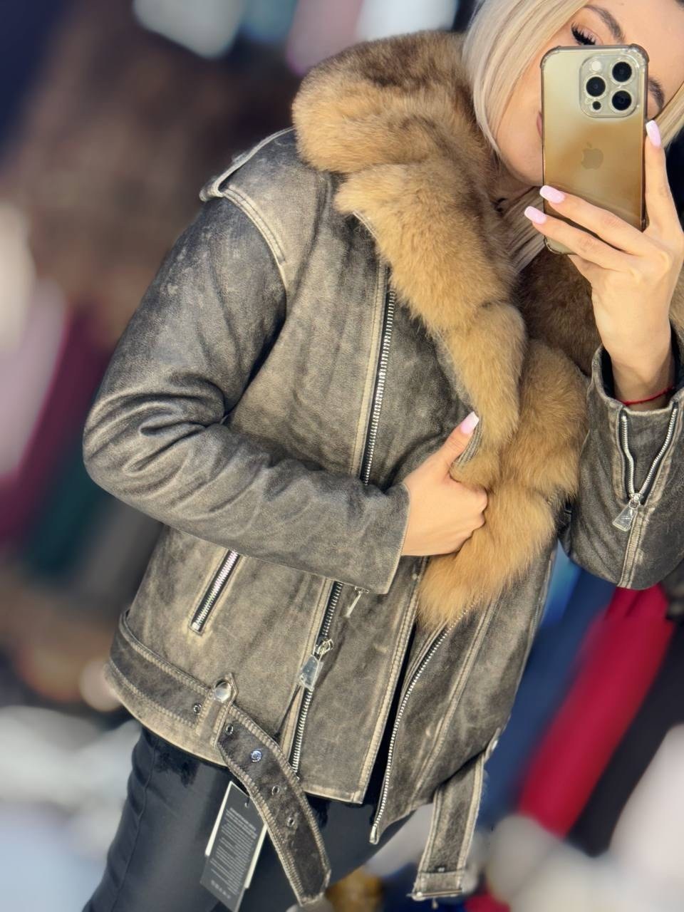 женская куртка с натуральным мехом,кожаная куртка с натуральным мехом,джинсовка с мехом песца,пуховики с натуральным мехом,пуховик с мехом