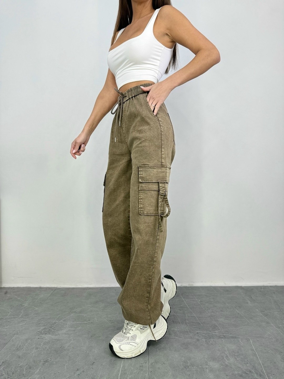 джинсы карго черные широкие,джинсы карго,джинсы брюки,джинсовые джоггеры с карманами,джинсы стильные