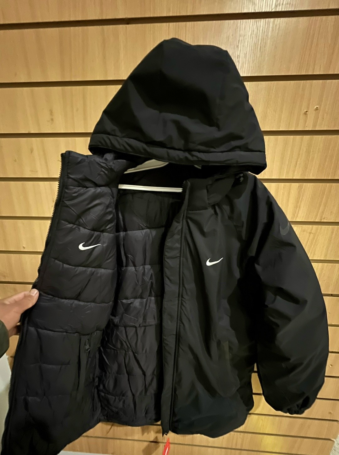 куртка зимняя nike,куртки найк мужские зимние дисконт,куртка найк мужская длинная зимняя черная,зимняя куртка nike мужская удлиненная,зимняя куртка