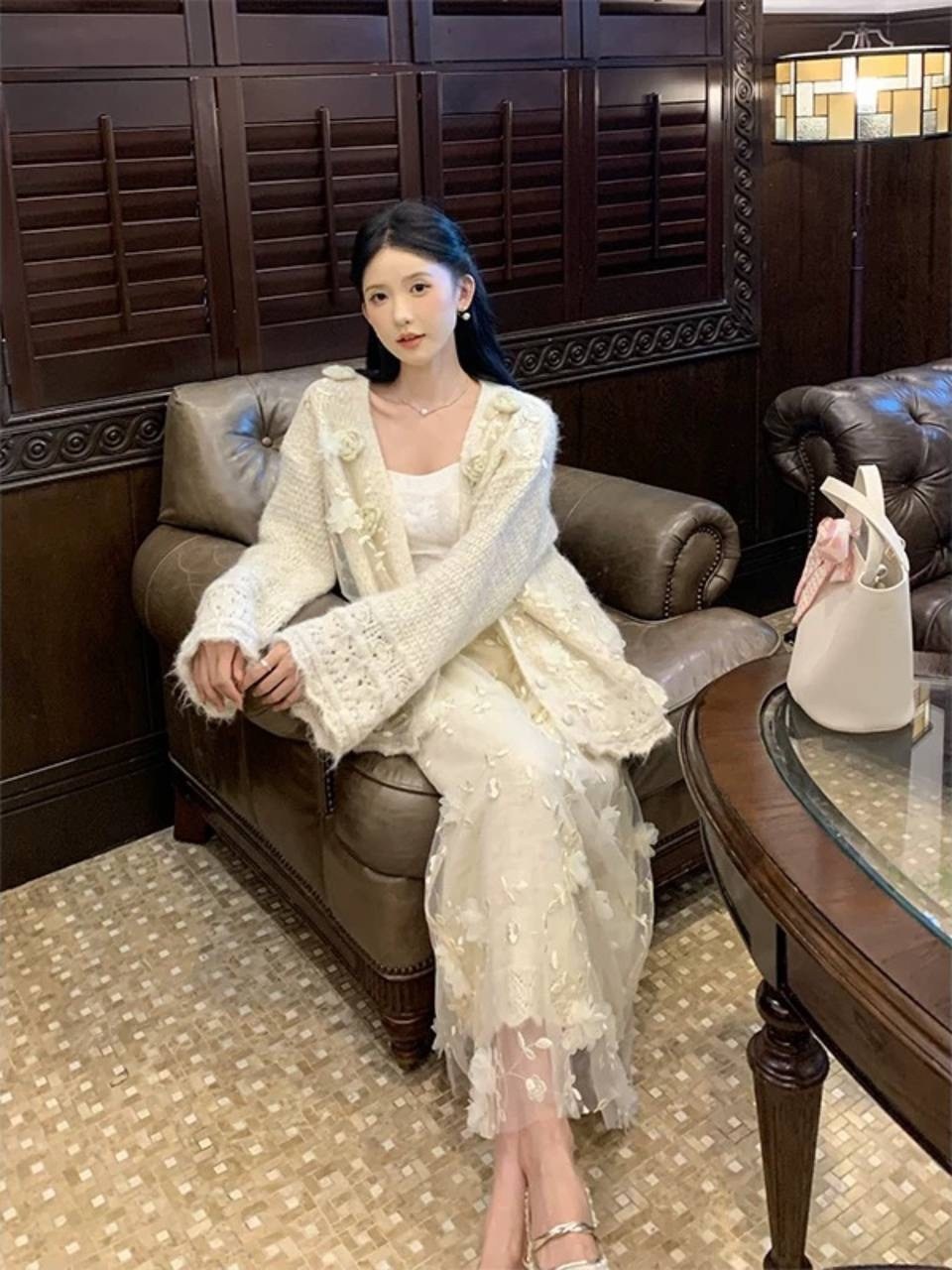 вязаные кардиганы,женский вязаный кардиган,кардиган с объемными цветами,кардиган с цветами,кардиган