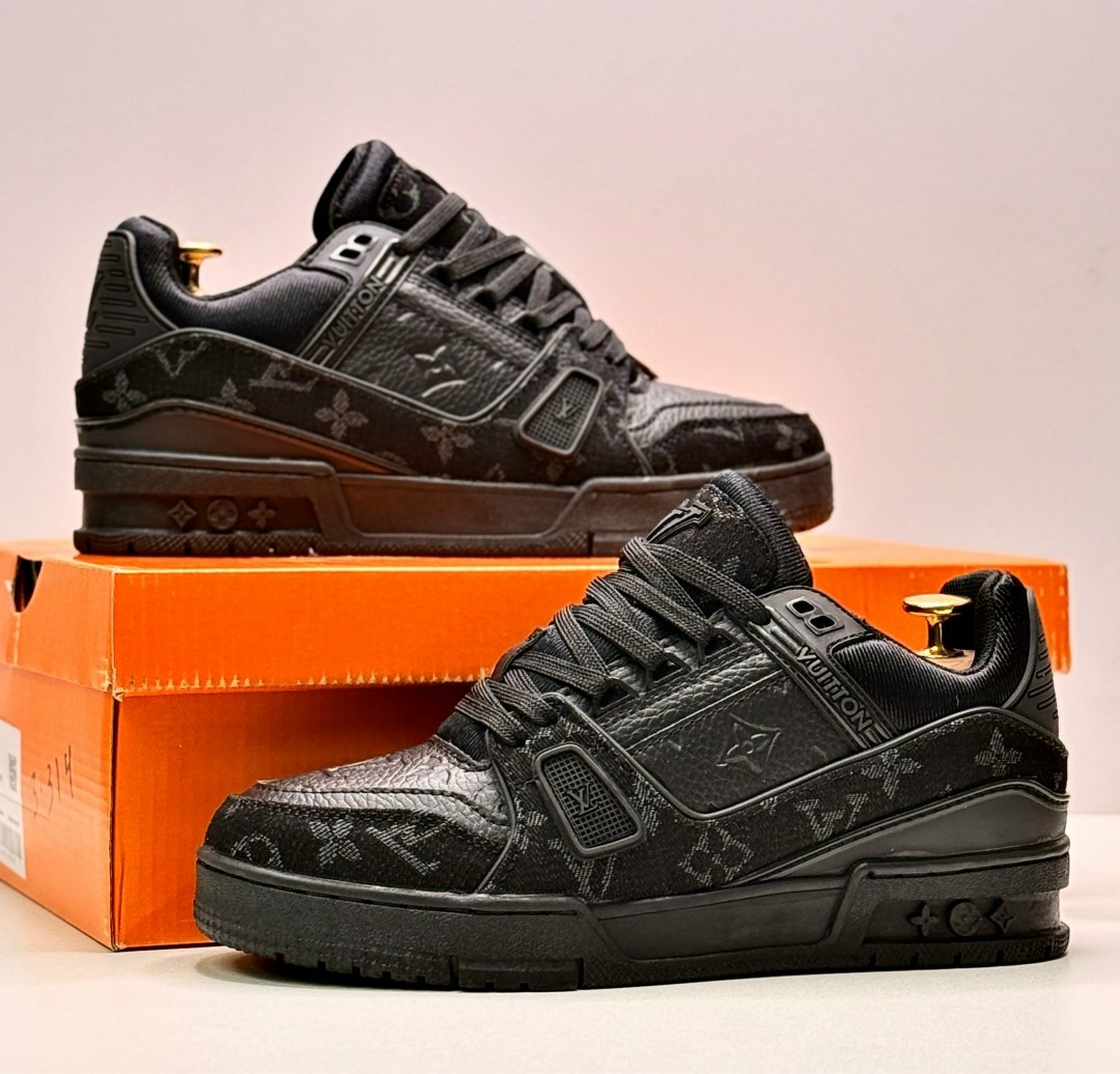 мужские кроссовки louis vuitton,кроссовки луи виттон trainer мужские,кроссовки louis vuitton,кроссовки луи виттон trainer,мужские лаковые черные кроссовки louis vuitton trainer