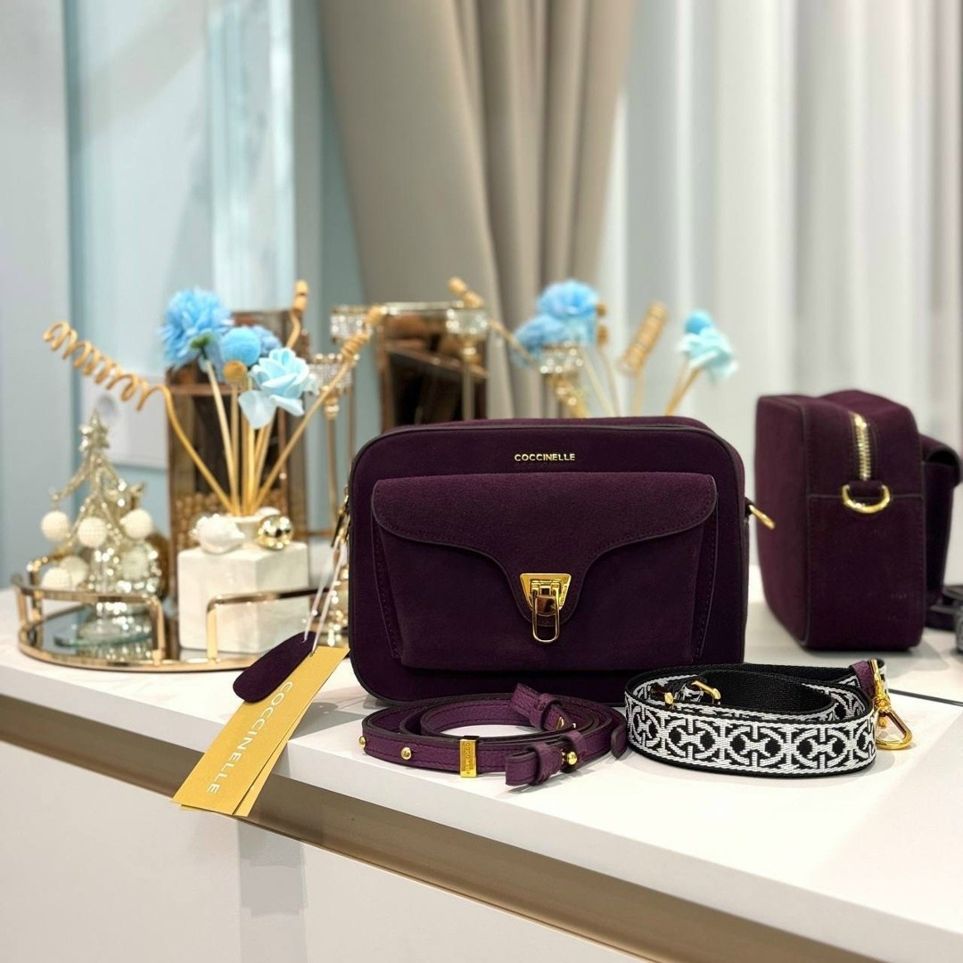 сумка coccinelle,сумка кросс-боди coccinelle beat soft черный,сумка женская coccinelle,сумка женская coccinelle натуральная замша,сумка