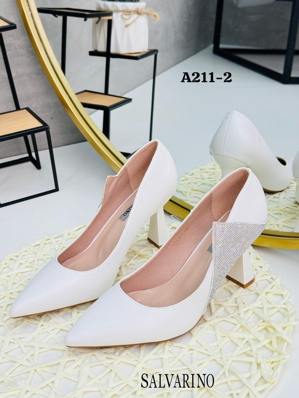 туфли женские,туфли белые,туфли на каблуке белые,белые туфли женские,каблуки белые