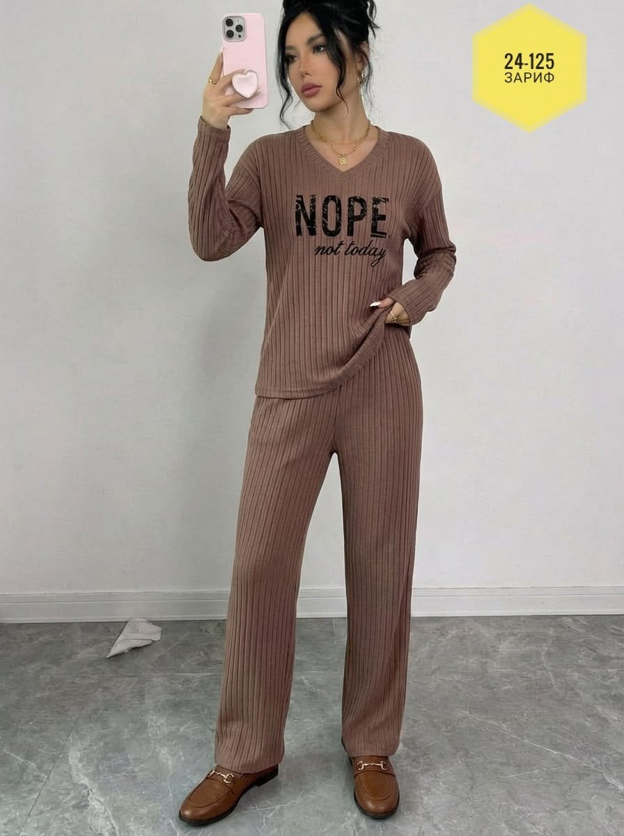 брючный костюм лапша женский,костюм женский кофта и штаны арт. 1536956,костюм женский трикотажный,женский костюм,костюм с брюками
