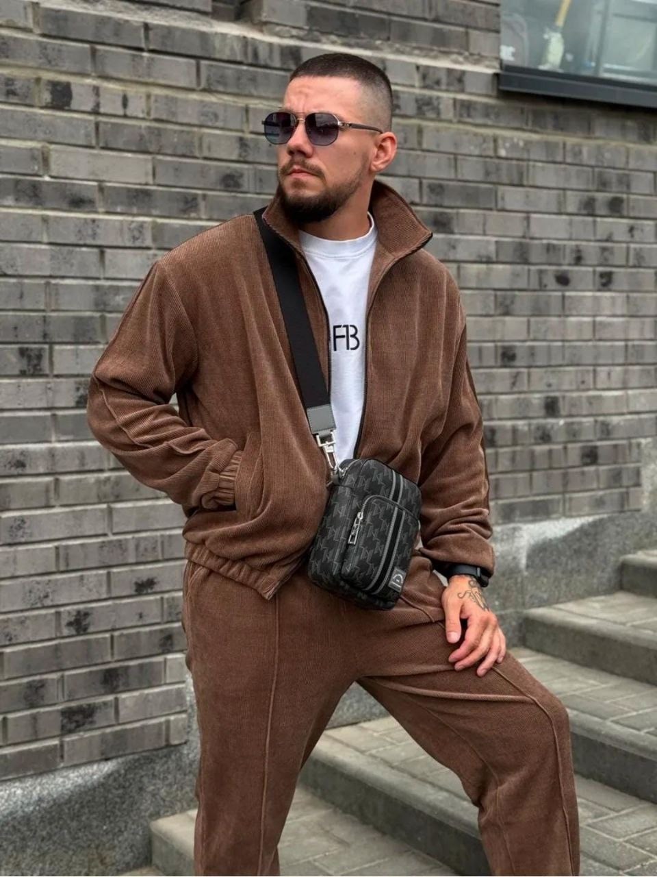 спортивный костюм мужской,мужская мода,мужской спортивный костюм черного цвета,костюм повседневный,мужской костюм