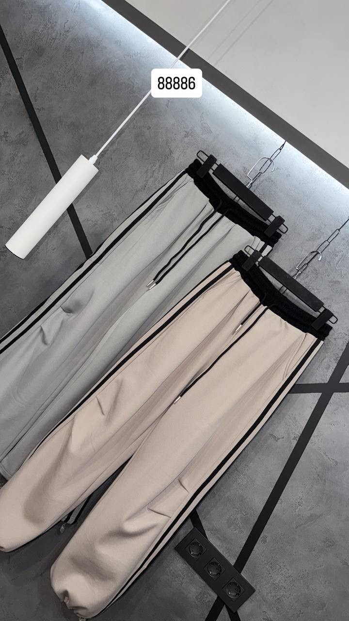 повседневные спортивные брюки,спортивные брюки,брюки с широкими штанинами,широкие брюки,широкие спортивные штаны