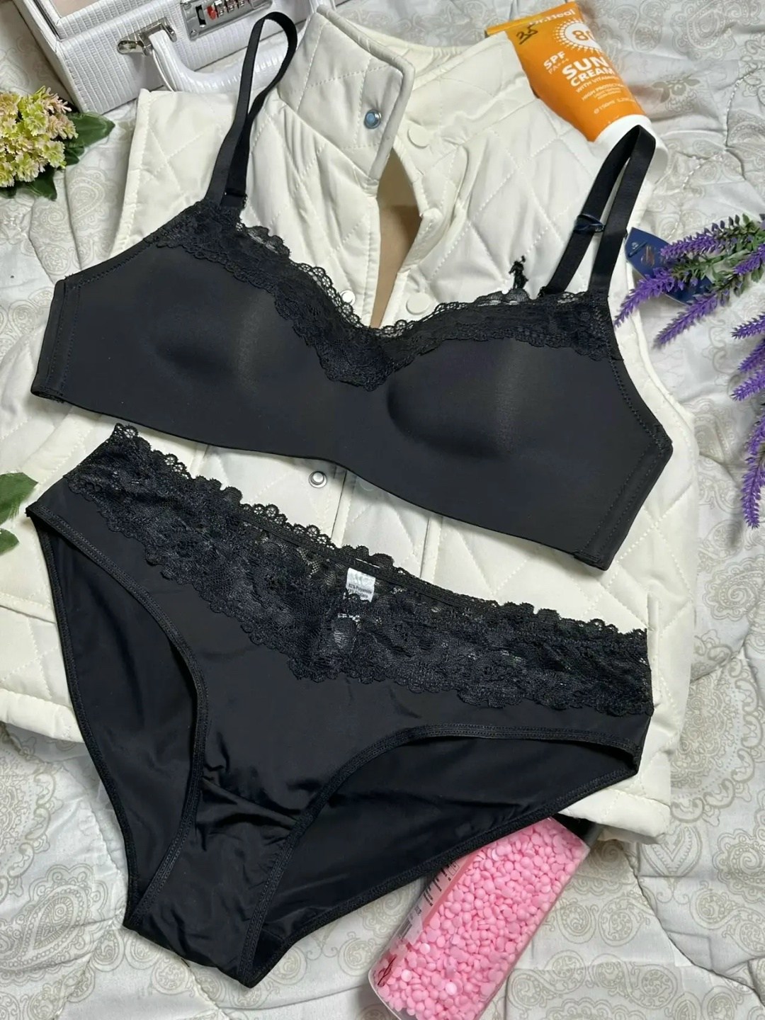 кружевной комплект нижнего белья,кружевное нижнее белье женское комплект,комплекты белья женский черный,комплект нижнего белья,комплект женского нижнего белья