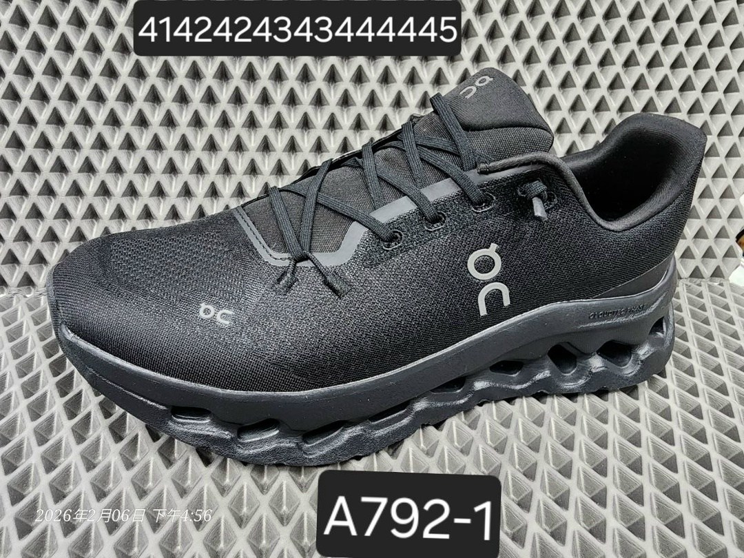 кроссовки,спортивная ,мужская спортивная  для бега,мужские кроссовки,кроссовки cloudflyer on