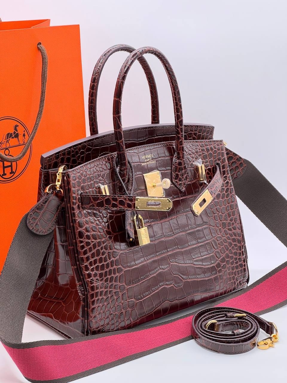 сумки hermes birkin,сумка эрмес биркин крокодил,женская сумка hermes,гермес биркин сумки,сумка hermes birkin крокодиловая бордовый
