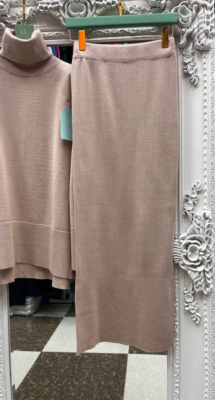 кашемировый костюм с юбкой,костюм трикотажный,костюм трикотажный с брюками,вязаные костюмы,костюм из кашемира