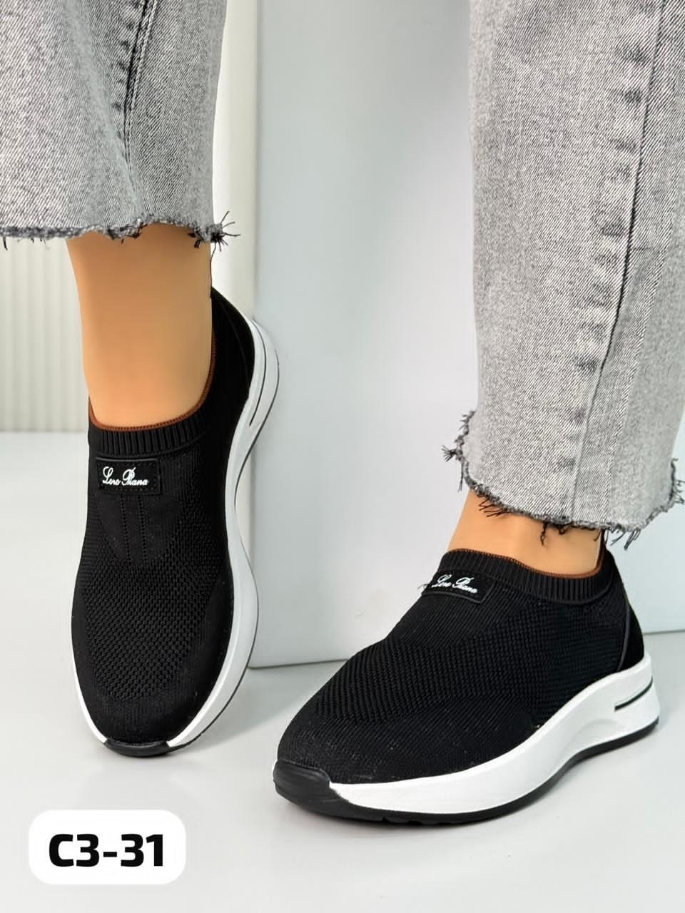 ,женские кроссовки,повседневная ,женская ,модная женская