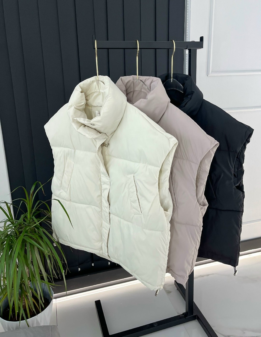 женские жилетки,жилет женский,жилет утепленный женский,жилет демисезонный женский,жилетка утепленная болоньевая безрукавка v&d fashion 378533475